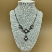 Halskette Klarissa mit Swarovski® Kristall